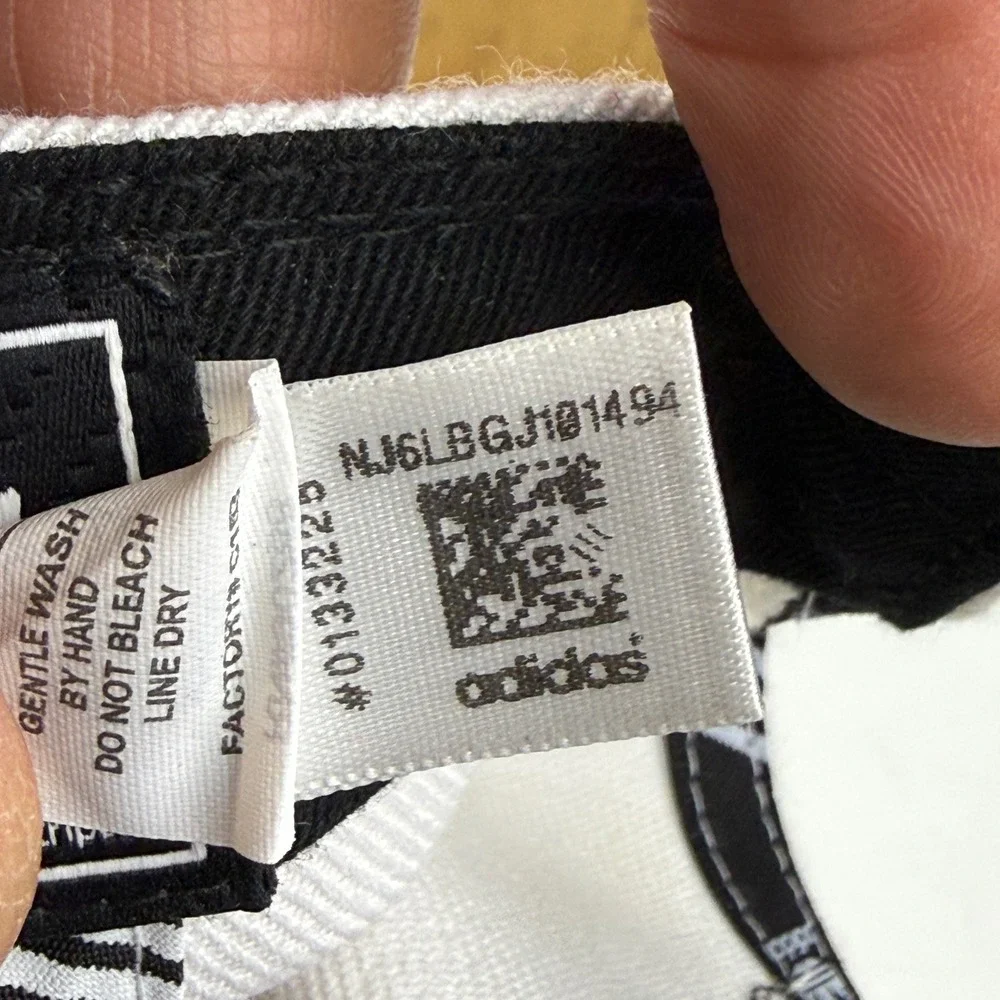 Adidas Originals Trefoil Snapback Hat White Black Flat Brim Cap NJ6LBGJ101494